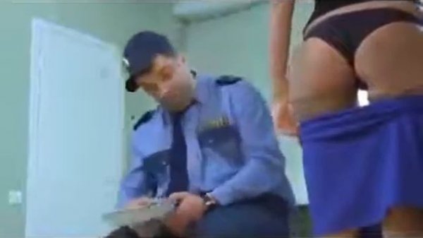 укол в попу прикол