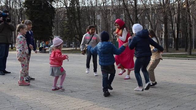 Акция "Дети - за мир!" Донецк 27 марта (1) смотреть онлайн