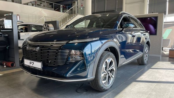 HAVAL F7 Tech Plus синий  салон черный 2.0 4WD