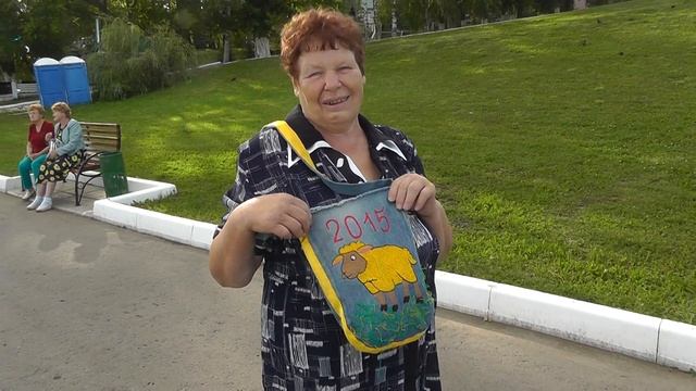 07.08.2015 г. Глухая пенсионерка - рукодельница 00100