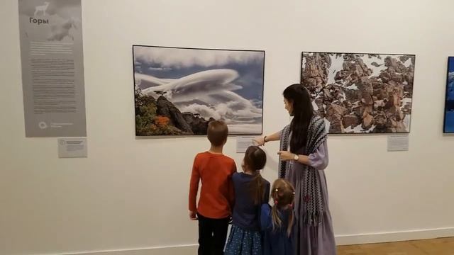 Семейные выходные/Выставка "Первозданная Россия" смотреть онлайн