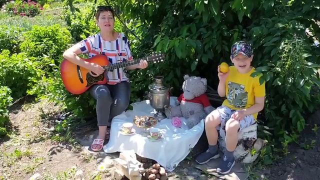 тот кто песню не поет , поступает плохо