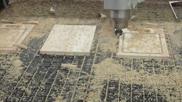 двухшпиндельный ЧПУ с вакуумным прижимом смотреть онлайн