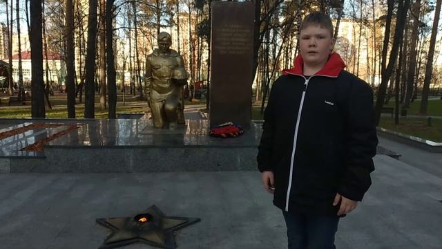 Якунькин Егор. Катерина Радченко. "По Красной площади идёт в шинель одетая Россия" смотреть онлайн