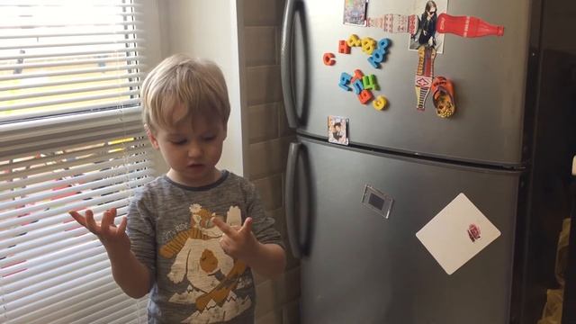 Ребёнок в 4 года считает до 15))) **Очень смешно** смотреть онлайн