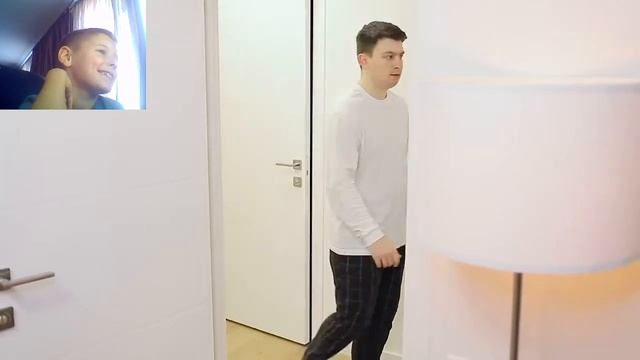 Реакция на OneTwo!