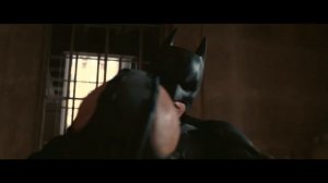 Где детонатор? Бэтмен спрашивает у Бэйна, где детонатор