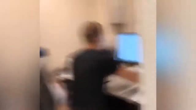 ИСПУГ ЛЮДЕЙ ПРИКОЛЫ НАД ЛЮДЬМИ ПОДБОРКА ПРИКОЛОВ смотреть онлайн