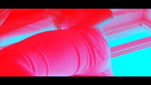 Елена Темникова - Бабочки и трип (Maxun Remix) смотреть онлайн