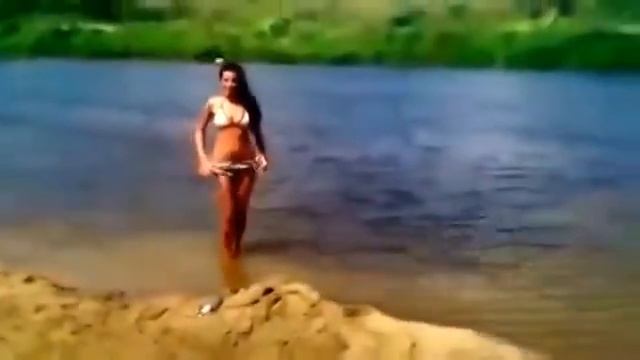 Прикол на пляже смотреть онлайн