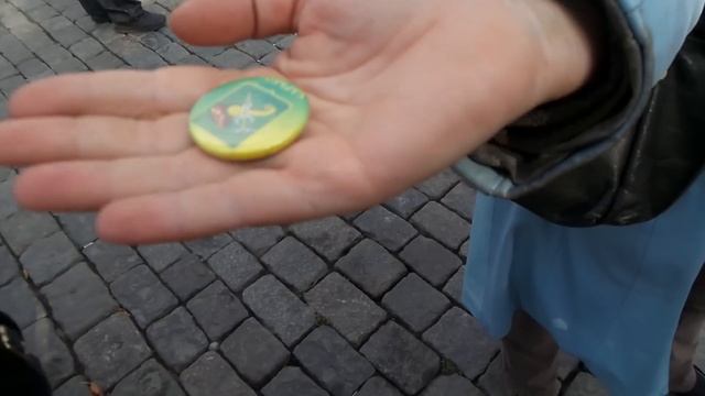 27 09 Марш Мира 7 Антимайдановцы попускают свидомого Петрова смотреть онлайн