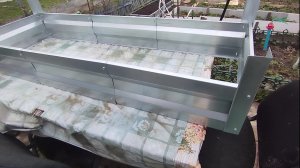 Апрель 2025 года. Сборка грядки из металла на даче своими руками