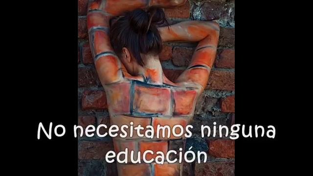 Pink Floyd - Another Brick In The Wall (Subtitulada en Español) смотреть онлайн