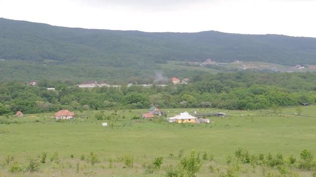 Май. Предгорье. смотреть онлайн