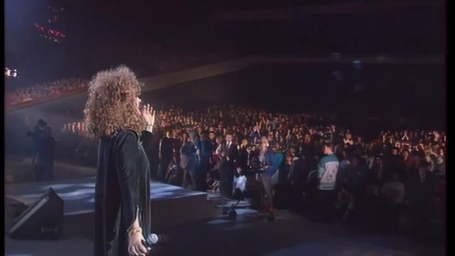 Алла Пугачёва на фестивале "Песня года 1993" (HD, 10-12.12.1993 г.) смотреть онлайн