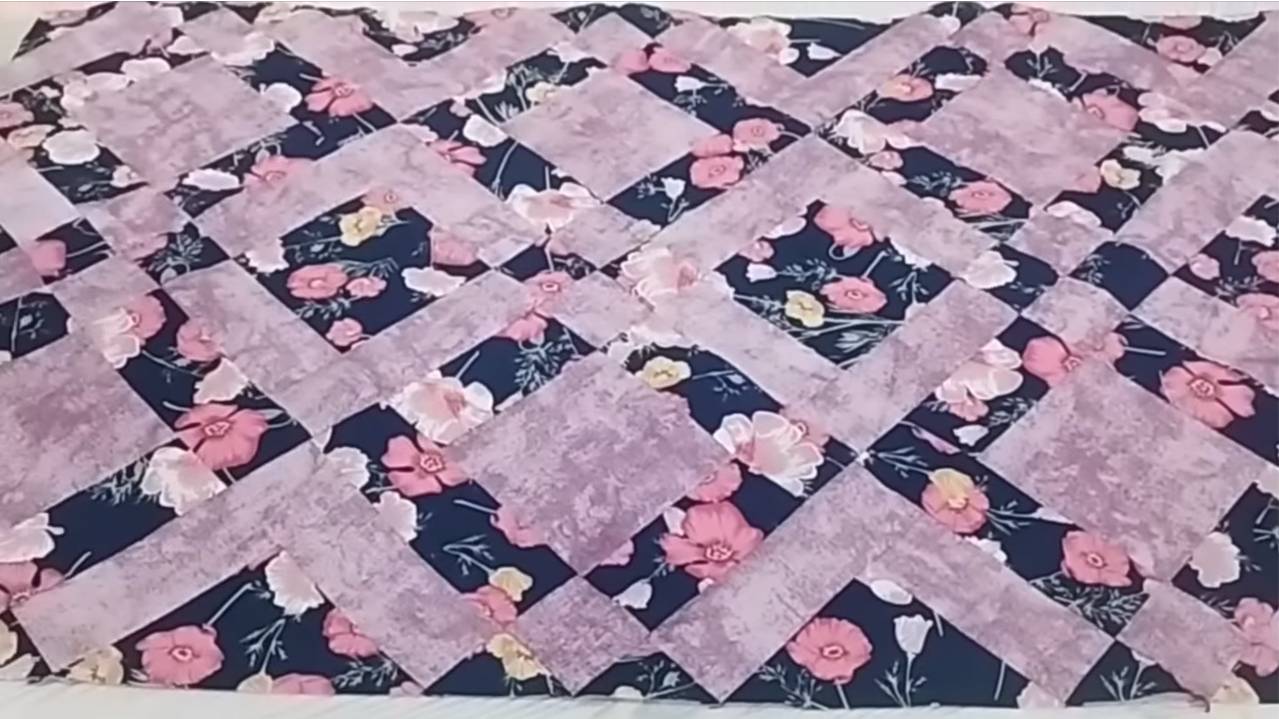 Как создать потрясающее лоскутное одеяло, используя всего 2 ткани | Блестящая идея шитья для начинаю смотреть онлайн