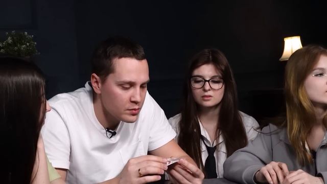 КУПИЛИ ЛЮТЫЕ ТОВАРЫ ИЗ МАГАЗИНА ПРИКОЛОВ 2000-х. *Много криков* смотреть онлайн