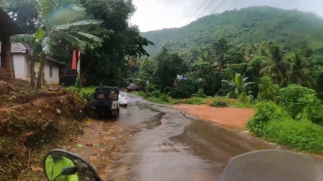 Off Road with Triump Tiger 900 rally pro ! Mallu Traveler .. смотреть онлайн