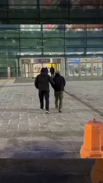 Лишён российского гражданства и депортирован из страны буйный выходец из Центральной Азии смотреть онлайн