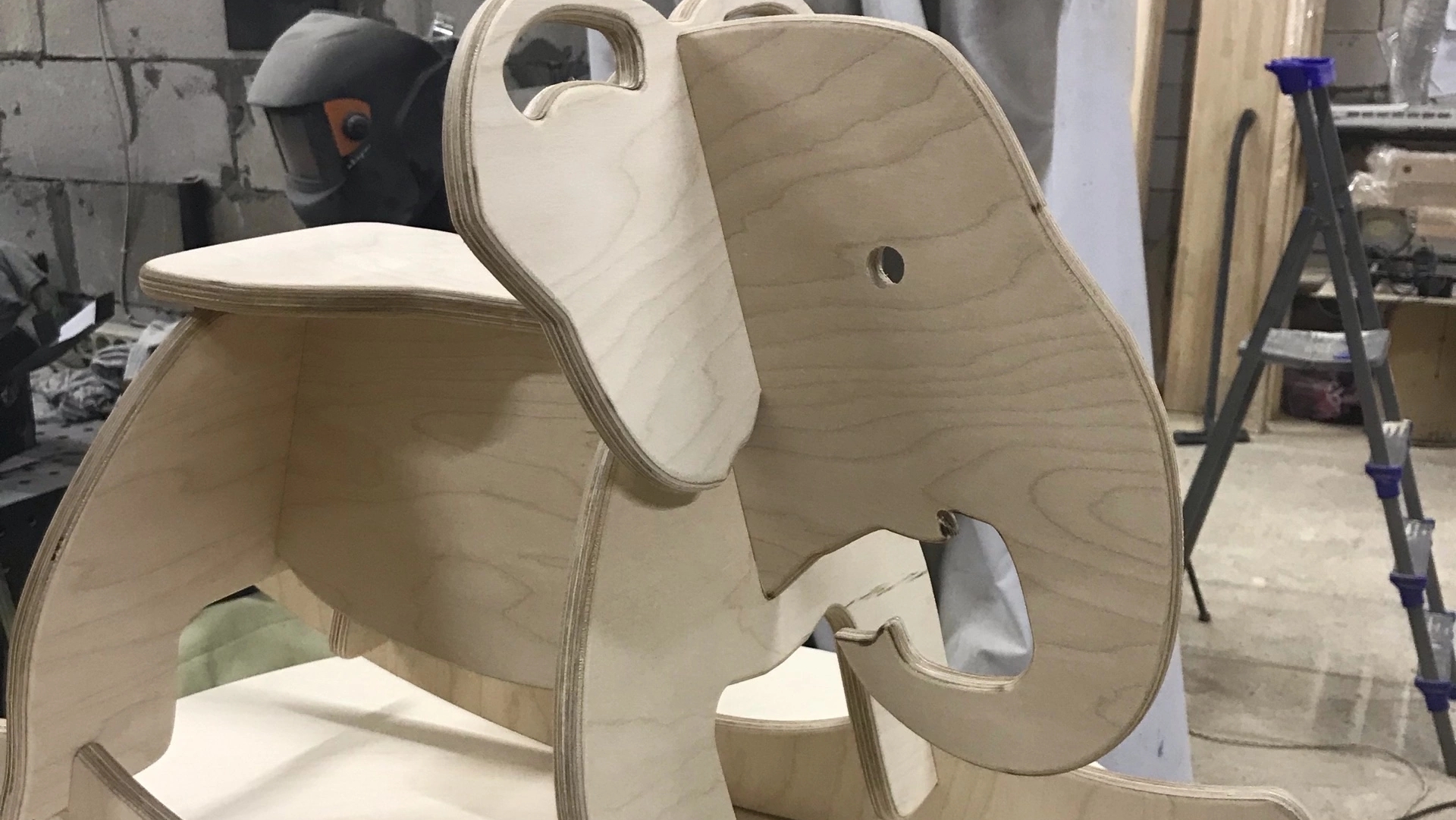 Слоник качалка на станке с ЧПУ смотреть онлайн