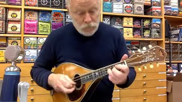 1923 Martin Style E Mandolin At Gryphon Stringed Instruments | 