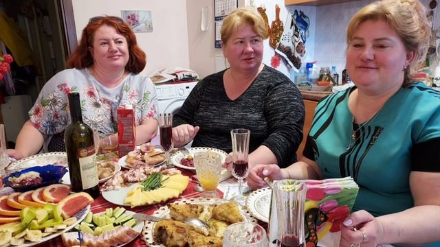 В гостях у Лены Коробовой 30 апреля 2025 смотреть онлайн