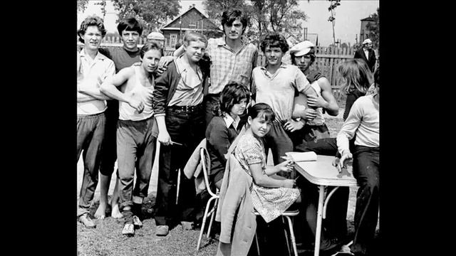 г. Василевичи. Василевичская школа-интернат № 1. Выпуск 1979. Соревнования на стадионе