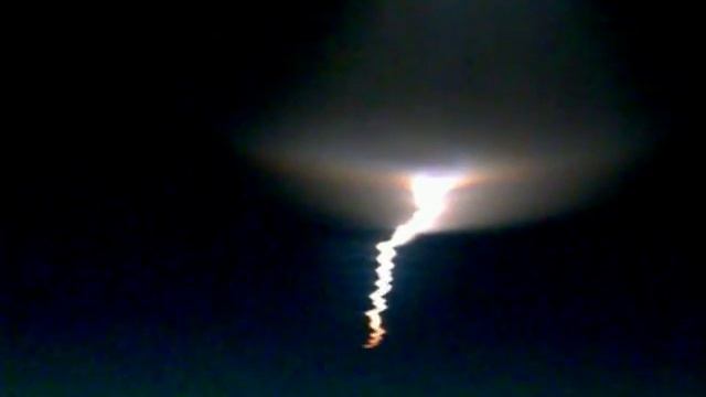Небо над Аксарайском 7.06.2012г..mp4 смотреть онлайн