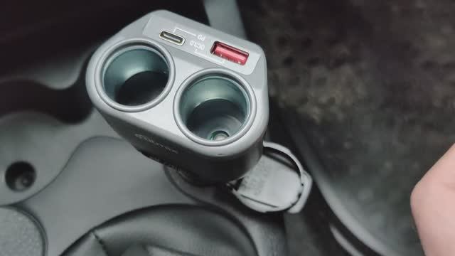 Автомобильное зарядное устройство Ritmix. Обзор.