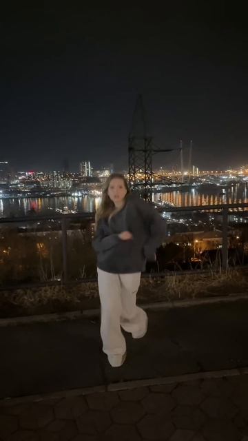 Срочно подписываемся на @MILANA TUT там все про мои концерты!!#МиланаФилимонова #миланаФилимонова смотреть онлайн