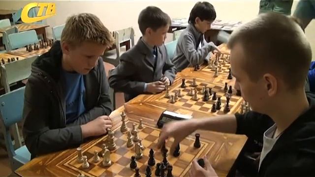 В ШАХМАТНОМ КЛУБЕ ИДЕТ ФЕСТИВАЛЬ «ЗОЛОТАЯ ОСЕНЬ -2017» смотреть онлайн