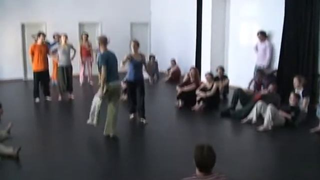 Бенно Воорам 02 05 2010 ч2 из 2 Киевский Фестиваль Контактной Импровизации 2010 май Kiev Festiv смотреть онлайн