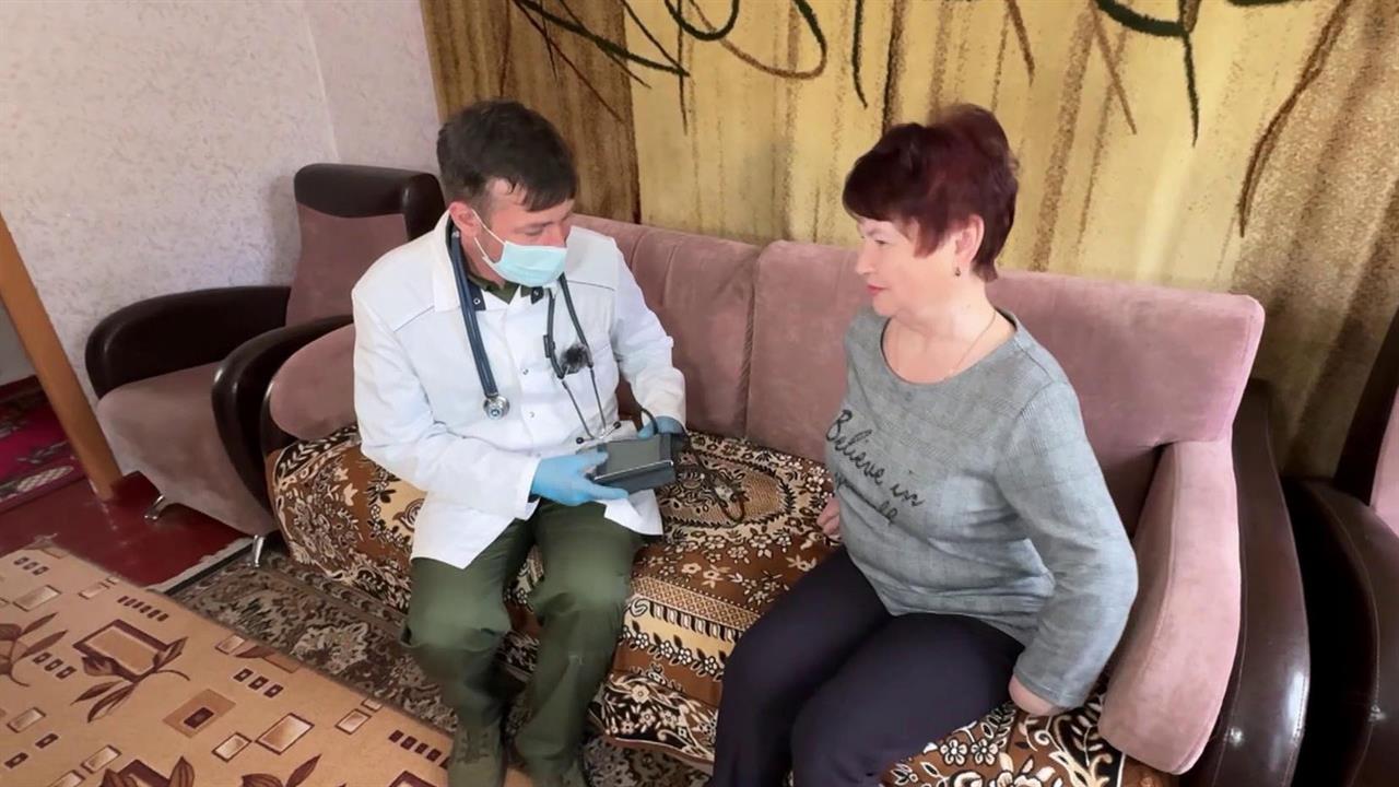 Села в Курском приграничье объезжают военные медики