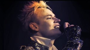 SHAMAN крупным планом.