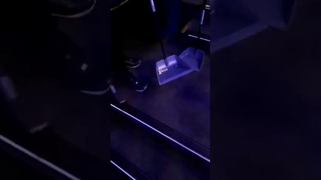 Уборка попкорна в кинозале между сеансами смотреть онлайн