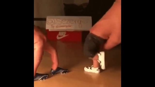 Танцы на пальцах, как вам? смотреть онлайн