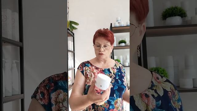 Собираясь в отпуск, эту баночку стоит прихватить....