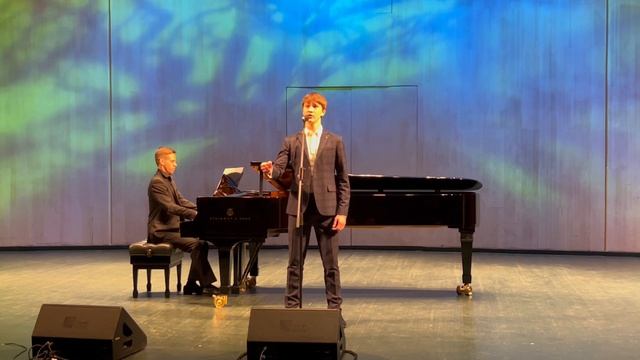 муз. К. Орбелян сл. В. Лазарева "Шум берёз", исп. Семён Штепа, концертмейстер Денис Емец (IMG_2743) смотреть онлайн