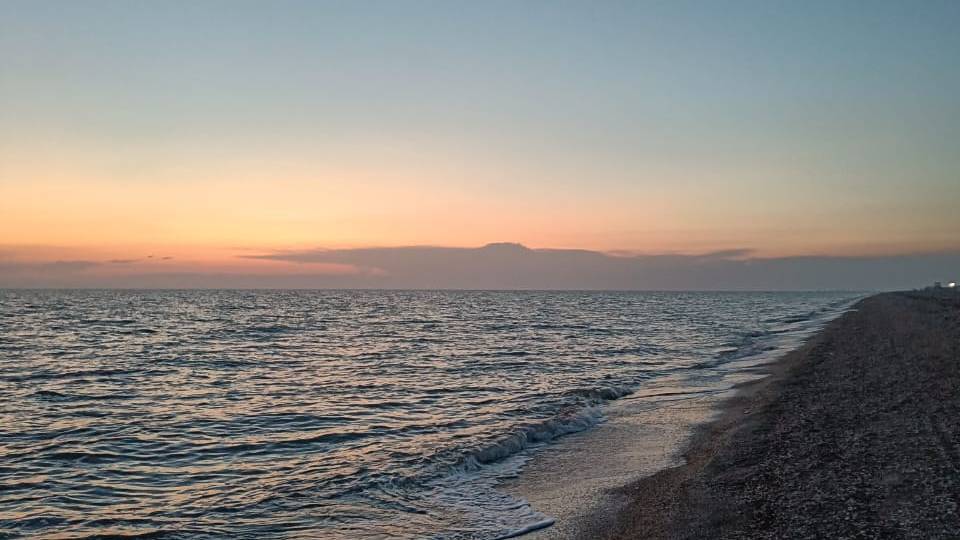 Азовское море, станица Должанская, 2025 год.