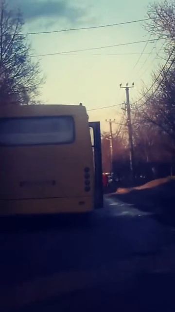 Прикол водитель маршрутке с открытой дверью смотреть онлайн