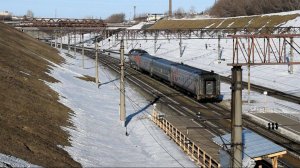 Тепловоз ТЭП70БС-261 с поездом «Восток».