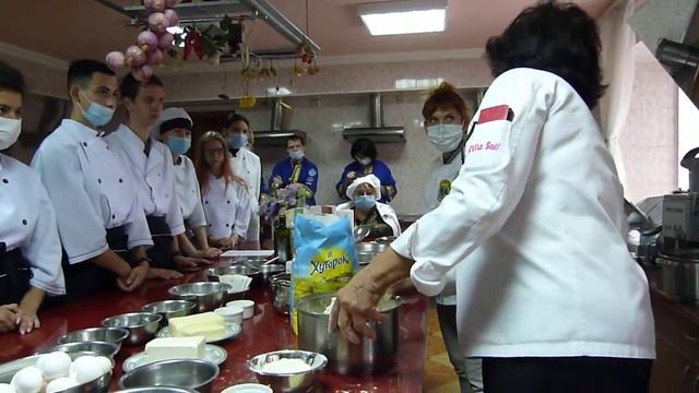 Фестиваль к Всемирному дню хлеба в ХТЭК КНТЭУ_видео Город Х 07ч смотреть онлайн