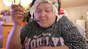 01-05-2025 стопку самогона за праздник. пельмени сметана