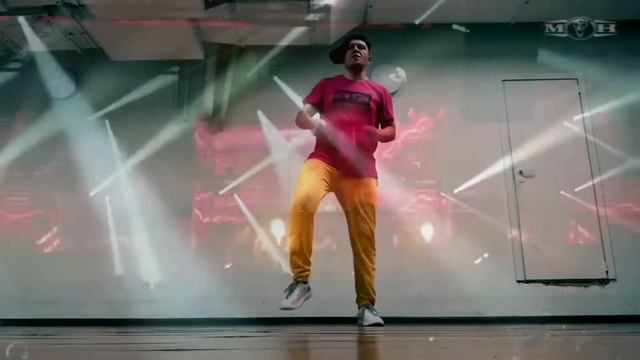 #dance #shuffledance #shuffle #top  HARDCORE Shuffle Dance 🕺 (шаффл танец, хардстайл) 😎