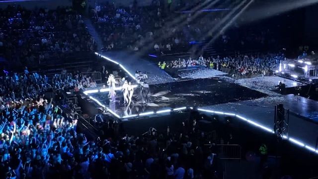 Макс Барских - Неслучайно (BigLoveShow 2020 Moscow)