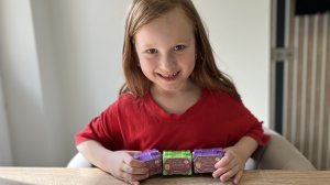 Сюрпризы Монстры на каникулах в чемоданах