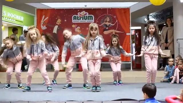 King's Family / Bomba Girls (2) /  Choreography By Nelly /  Dancehall  Dance