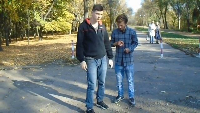 ПРАНК:ПРИКОЛЫ НАД ЛЮДЬМИ ,БЕЗУМНЫЙ ГАНСТА ЧИТАЕТ РЕП смотреть онлайн