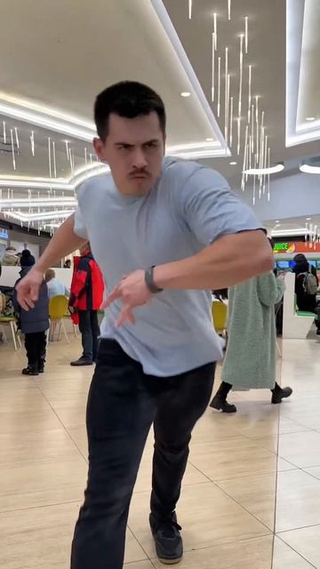 Сам себе противоречу , я люблю бургеры 😂 #качалка #прикол #жиза смотреть онлайн