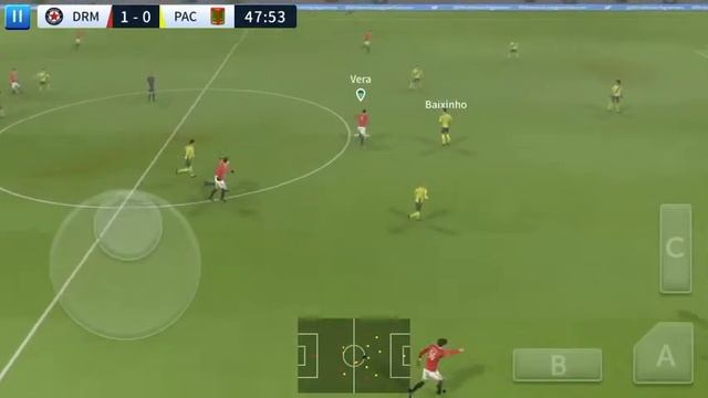 Играем в Dream League Soccer 2019 смотреть онлайн